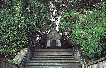 Die Kriegerged&auml;chtniskapelle in Schallodenbach-Wickelh&ouml;ferstra&szlig;e